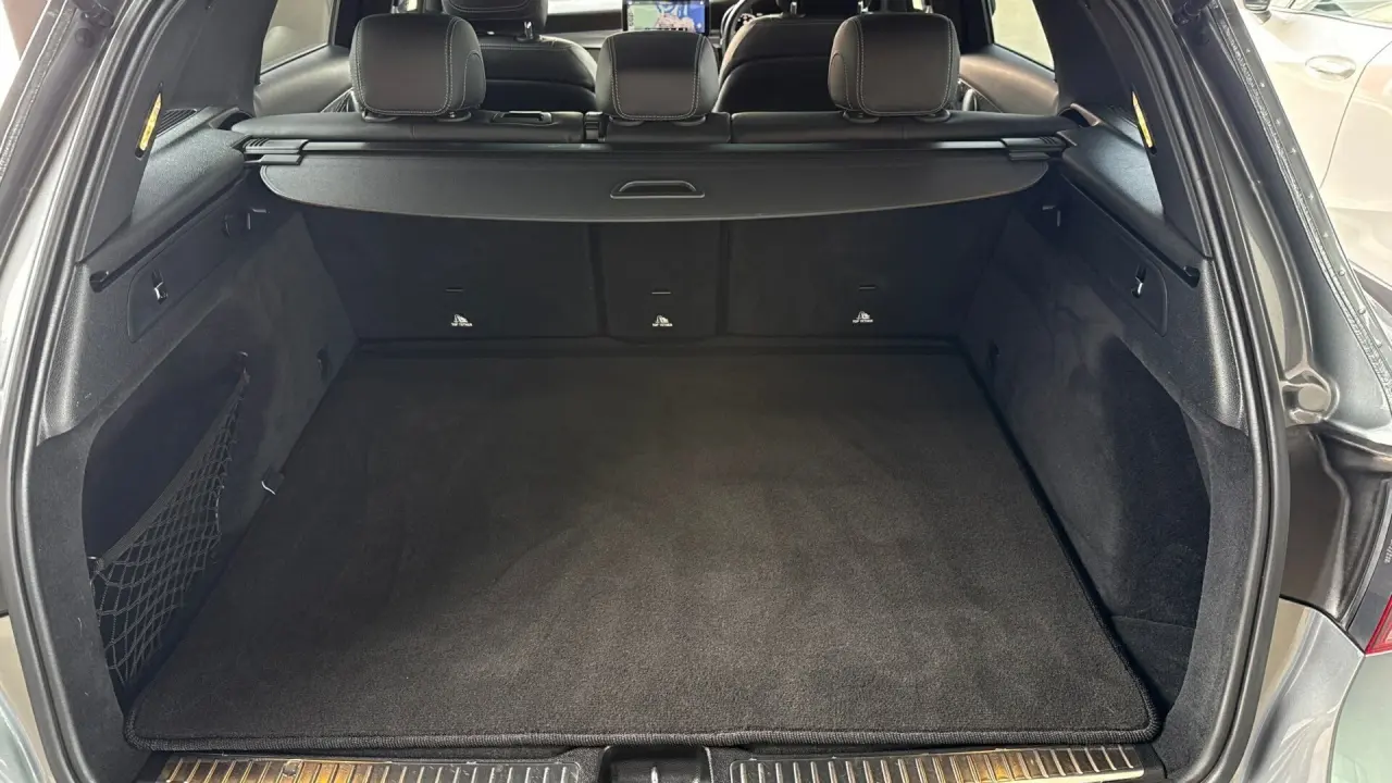 2019 MERCEDES-BENZ GLC Gallery Image 8
