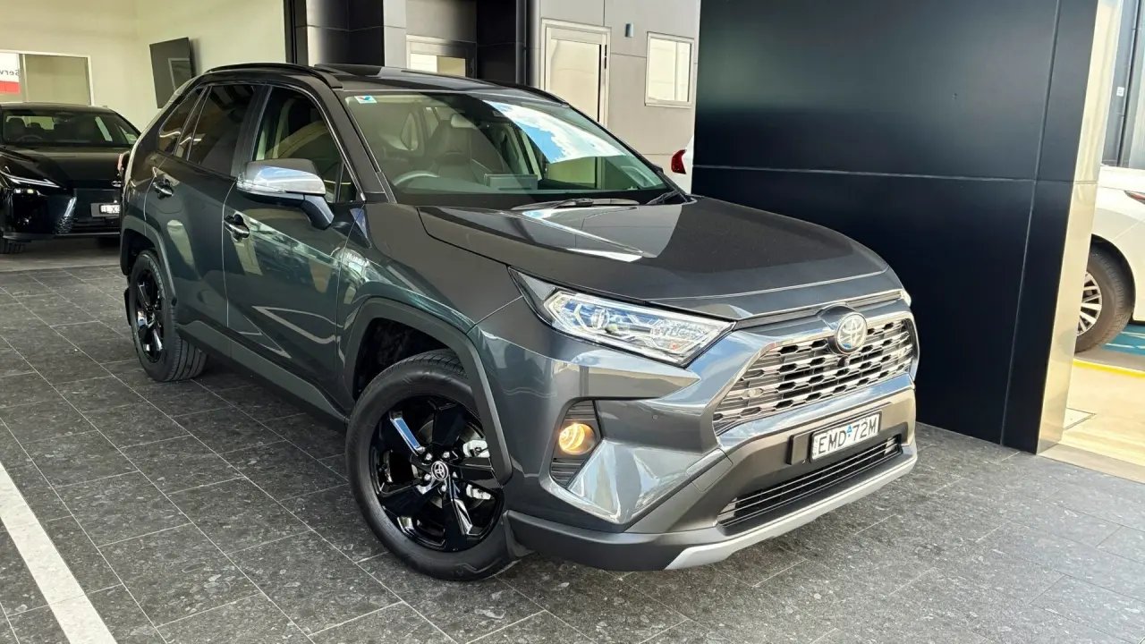 2021 Toyota Rav4 Hybrid Gallery Image 1