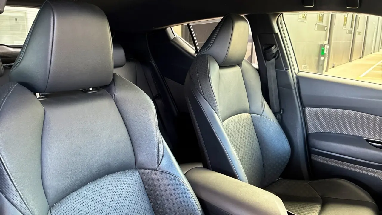 2022 Toyota C-HR Gallery Image 10