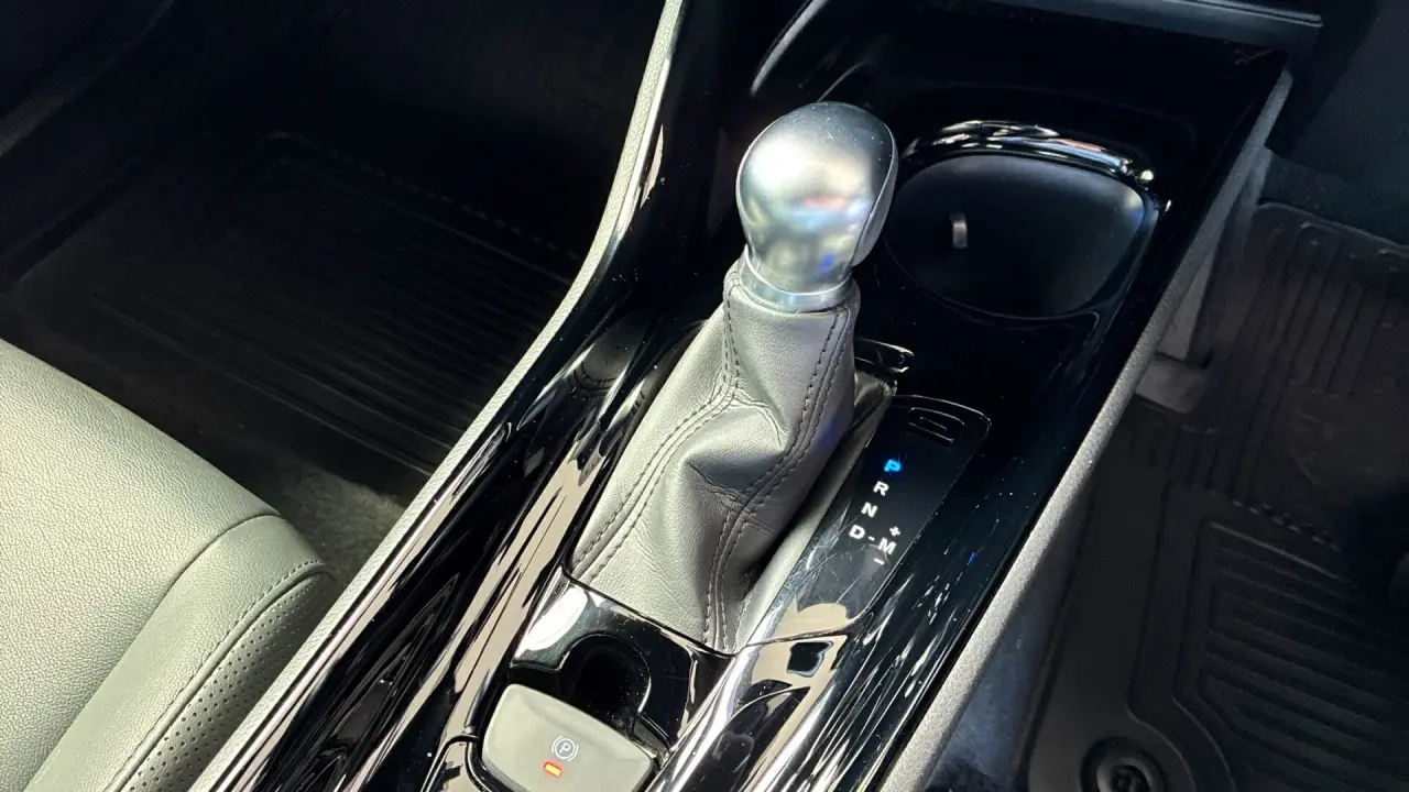 2022 Toyota C-HR Gallery Image 14