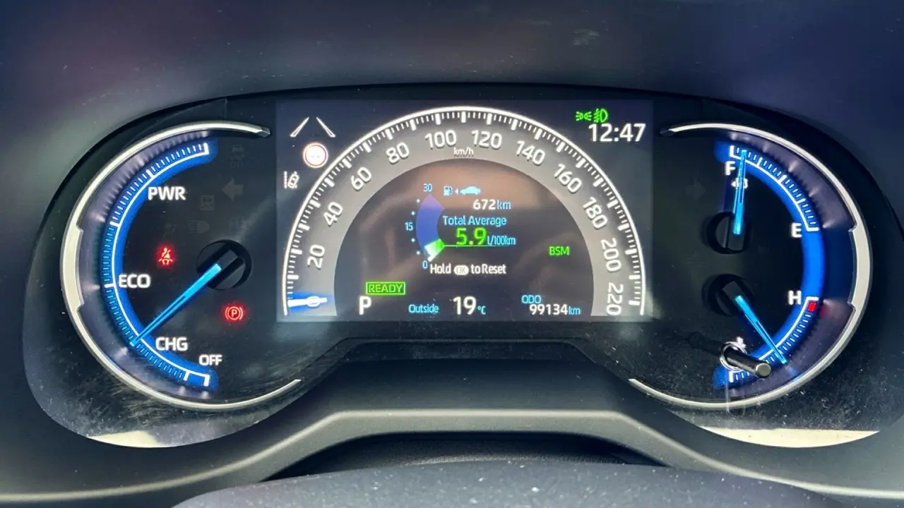 2021 Toyota Rav4 Hybrid Gallery Image 15