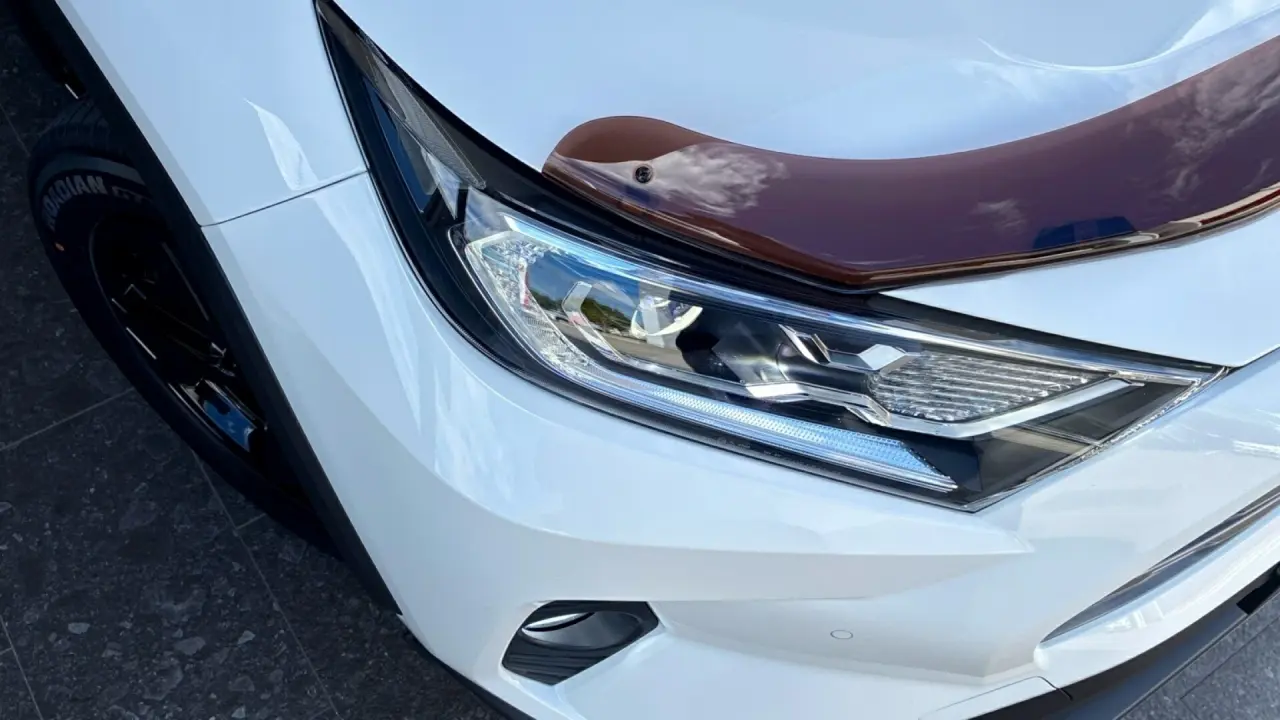 2021 Toyota Rav4 Hybrid Gallery Image 3