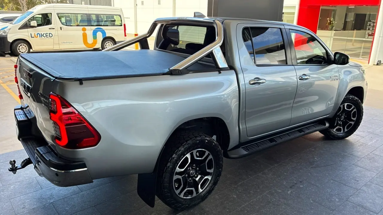 2022 Toyota Hilux Gallery Image 4