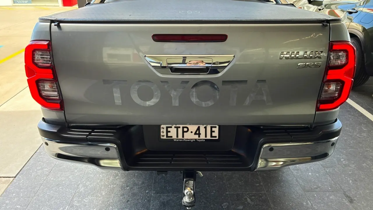 2022 Toyota Hilux Gallery Image 5