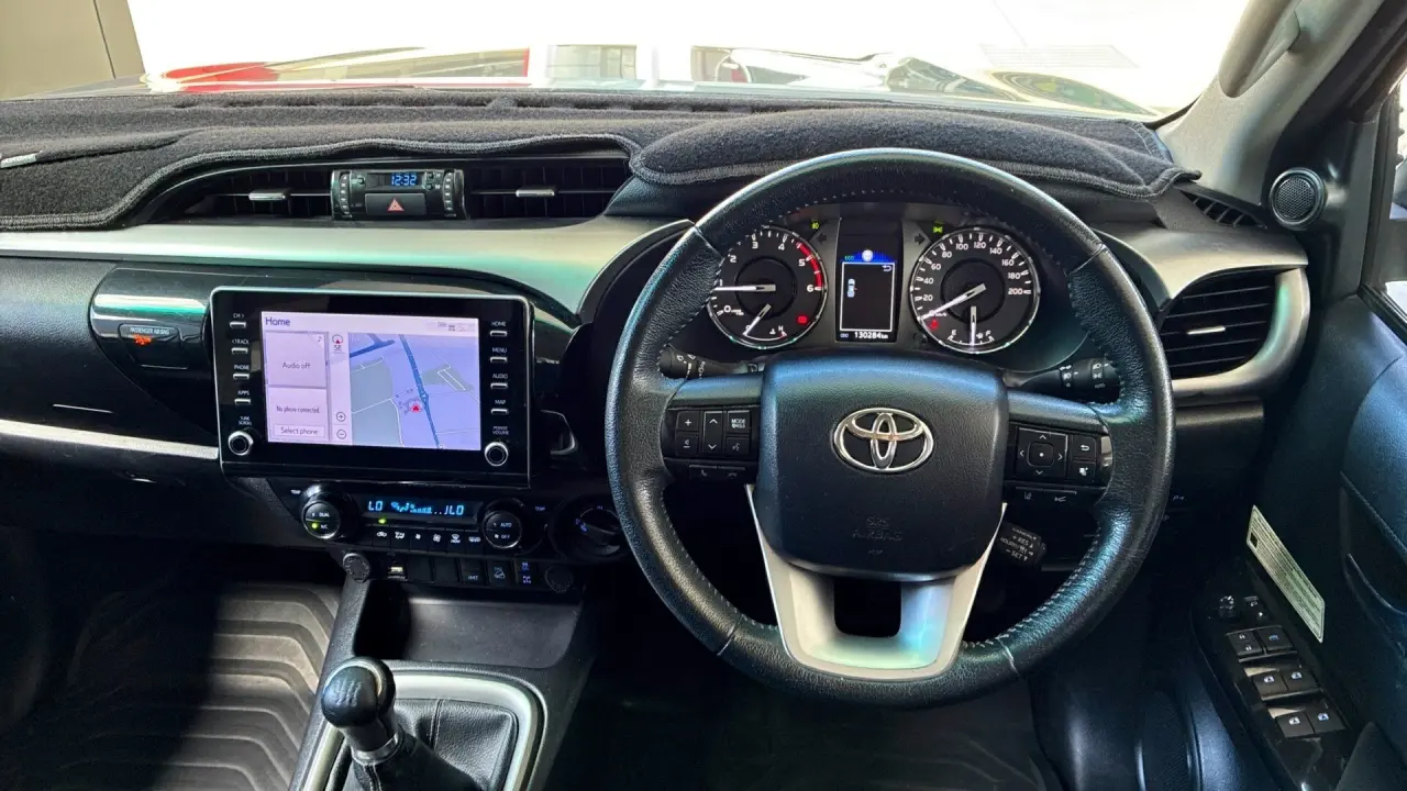 2022 Toyota Hilux Gallery Image 8