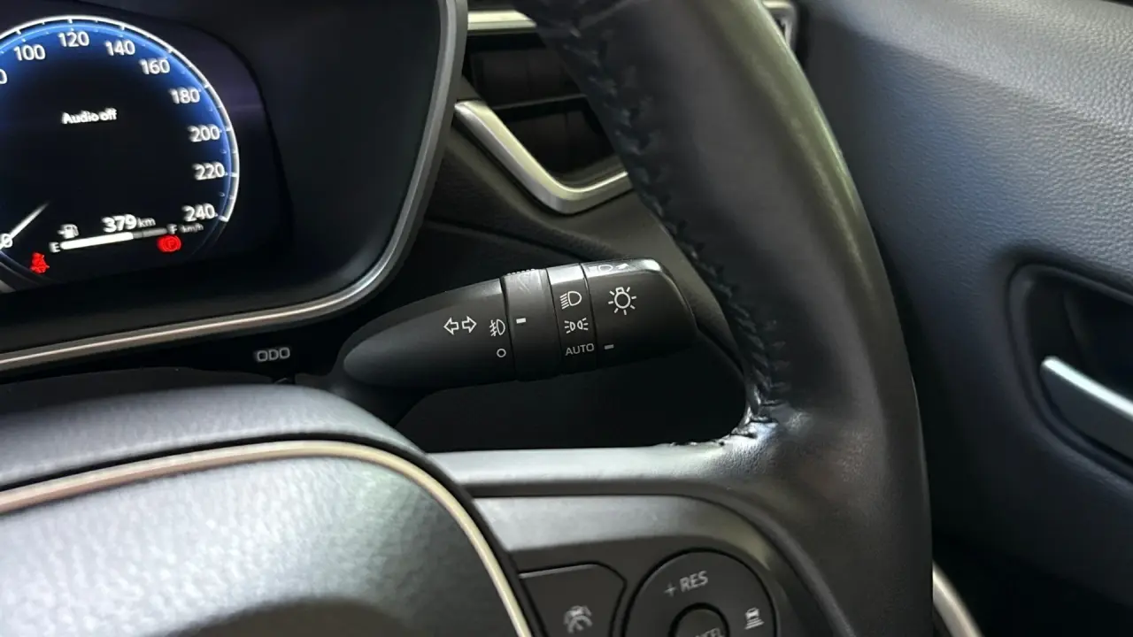 2023 Toyota Corolla Cross Hybrid Gallery Image 19