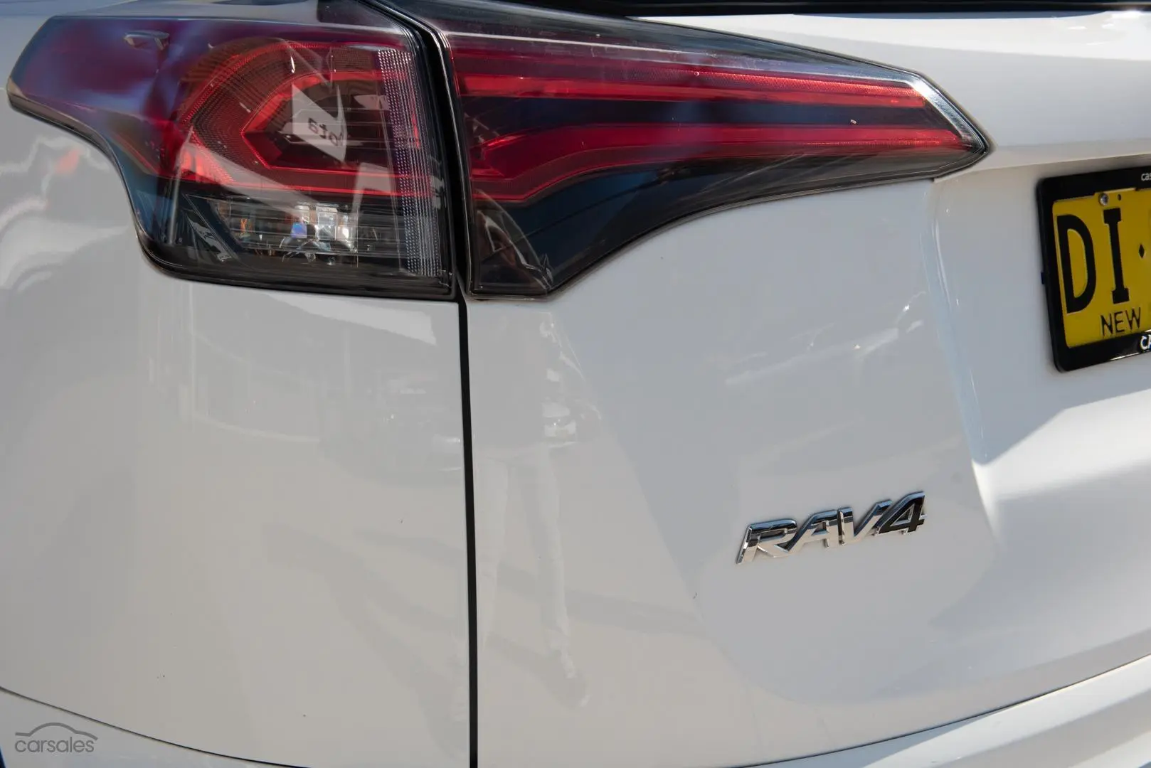 2015 Toyota RAV4 Image 21