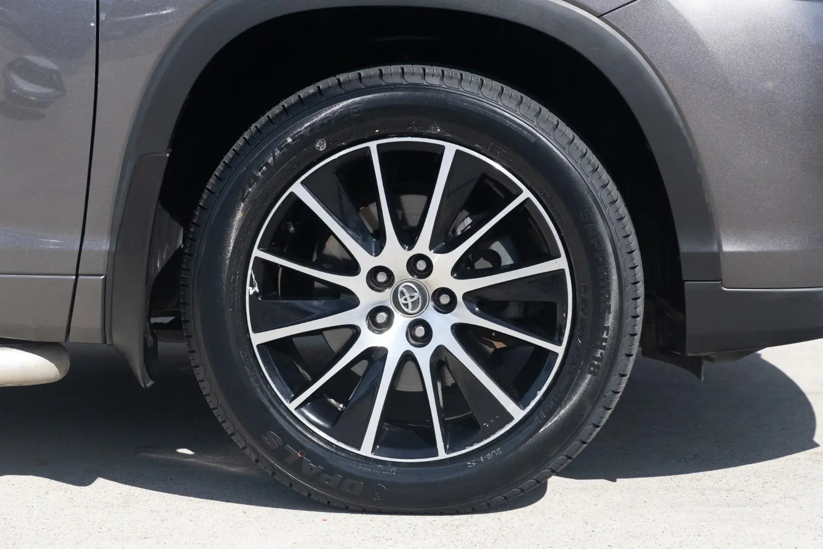 2017 Toyota Kluger Gallery Image 21