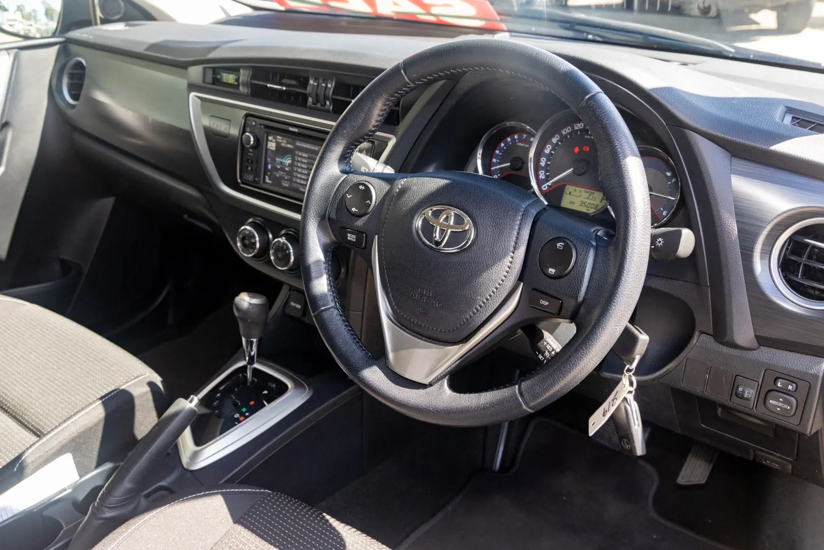 2014 Toyota Corolla Gallery Image 7
