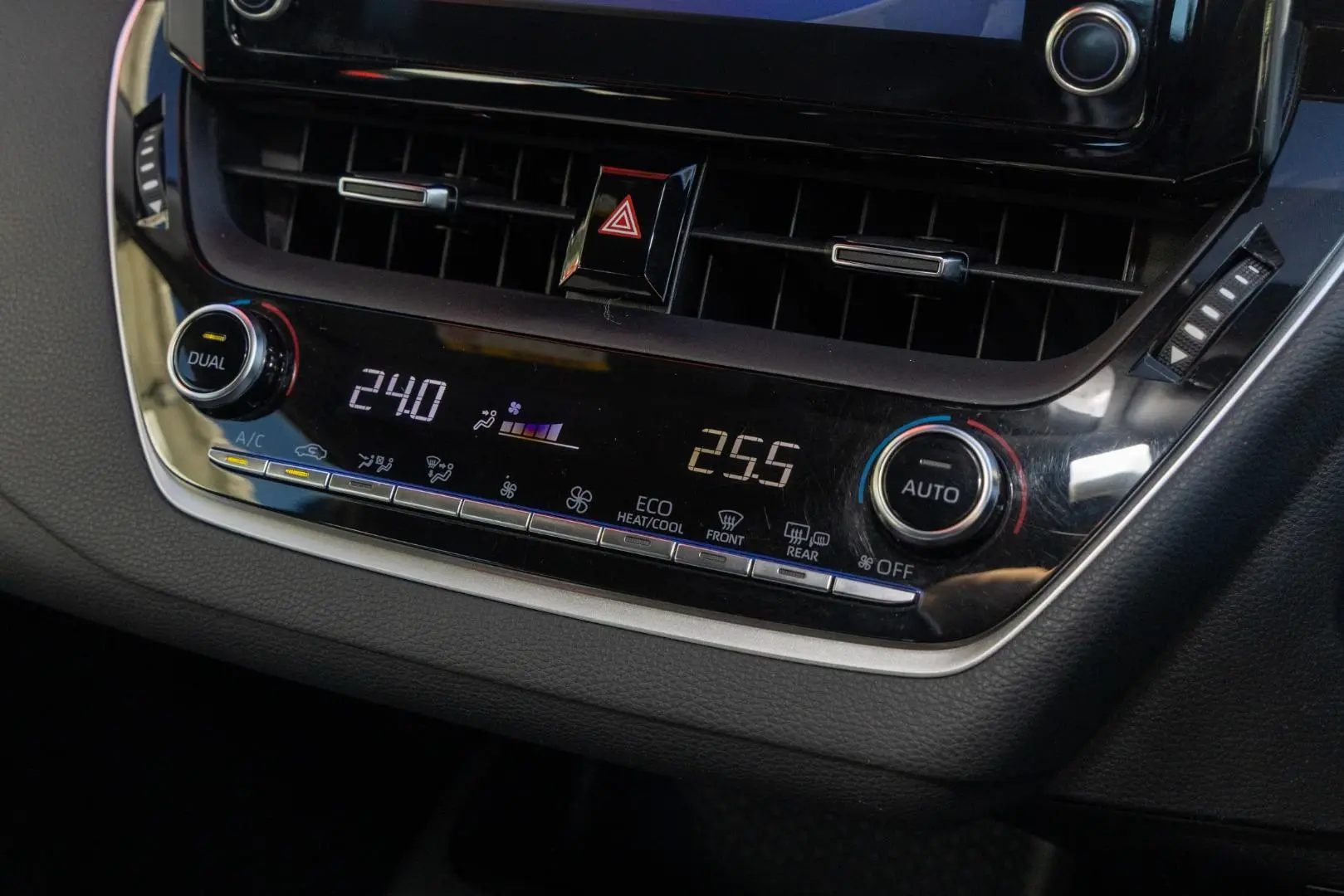 2022 Toyota Corolla Gallery Image 16