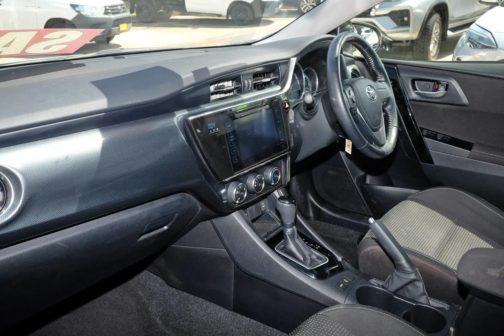 2017 Toyota Corolla Gallery Image 7