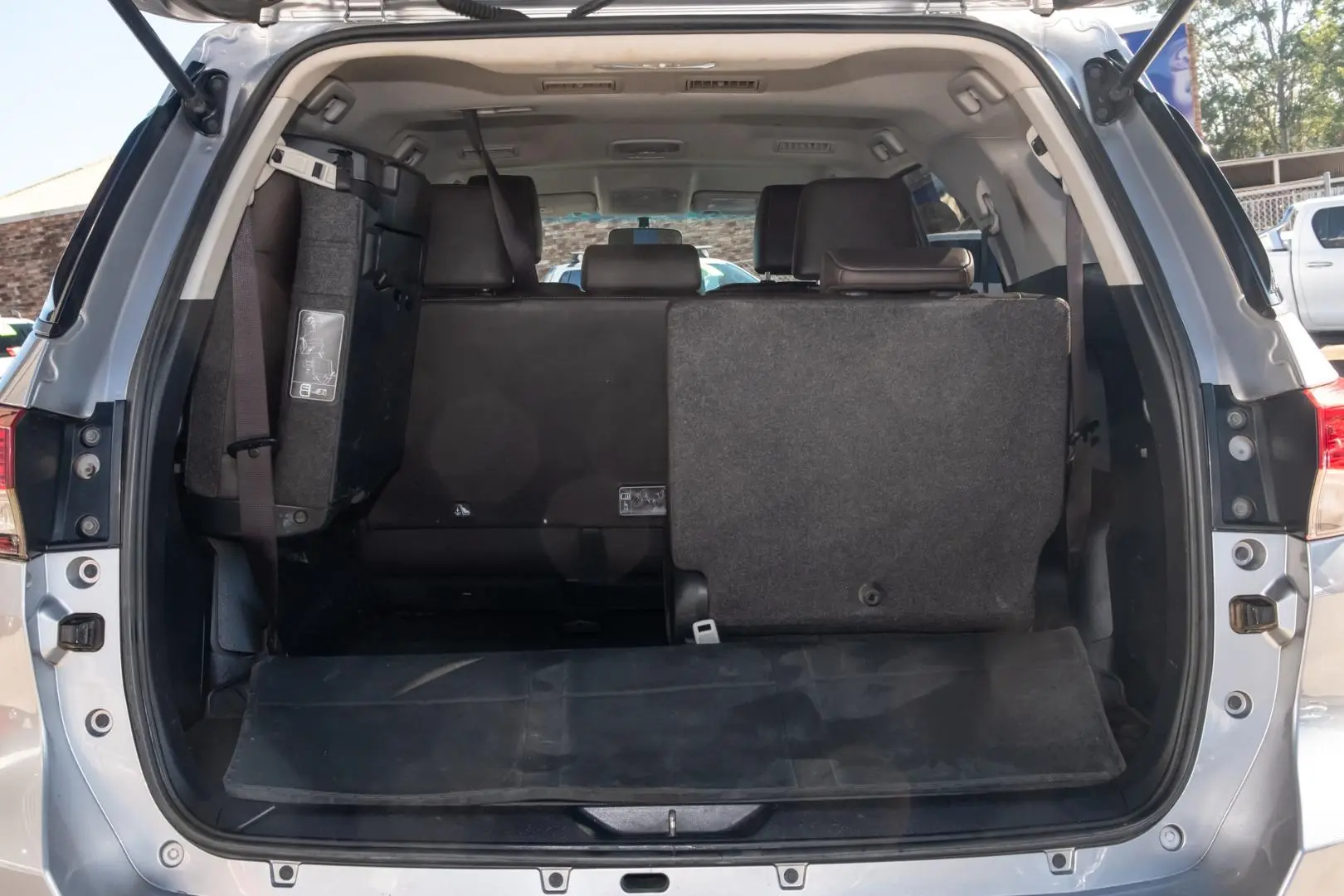 2017 Toyota Fortuner Gallery Image 18