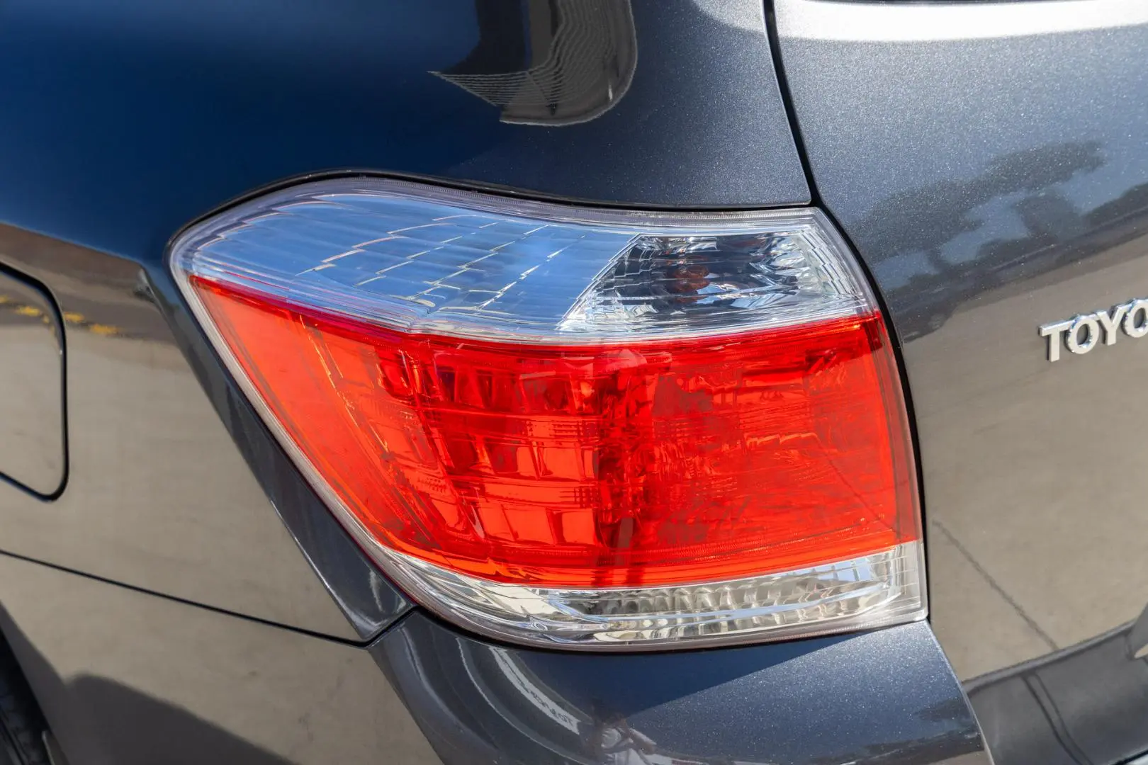 2012 Toyota Kluger Gallery Image 19