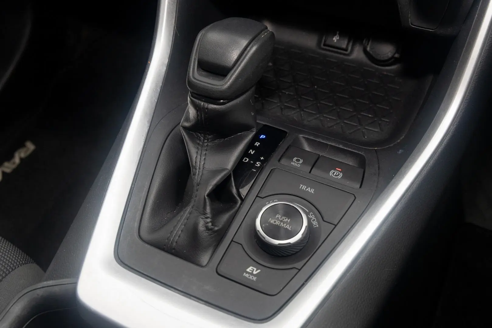 2019 Toyota RAV4 Gallery Image 17