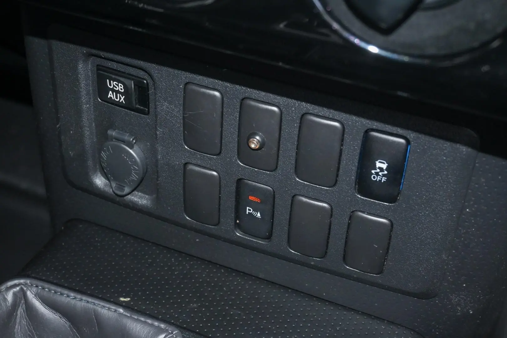 2013 Toyota FJ Cruiser Gallery Image 20