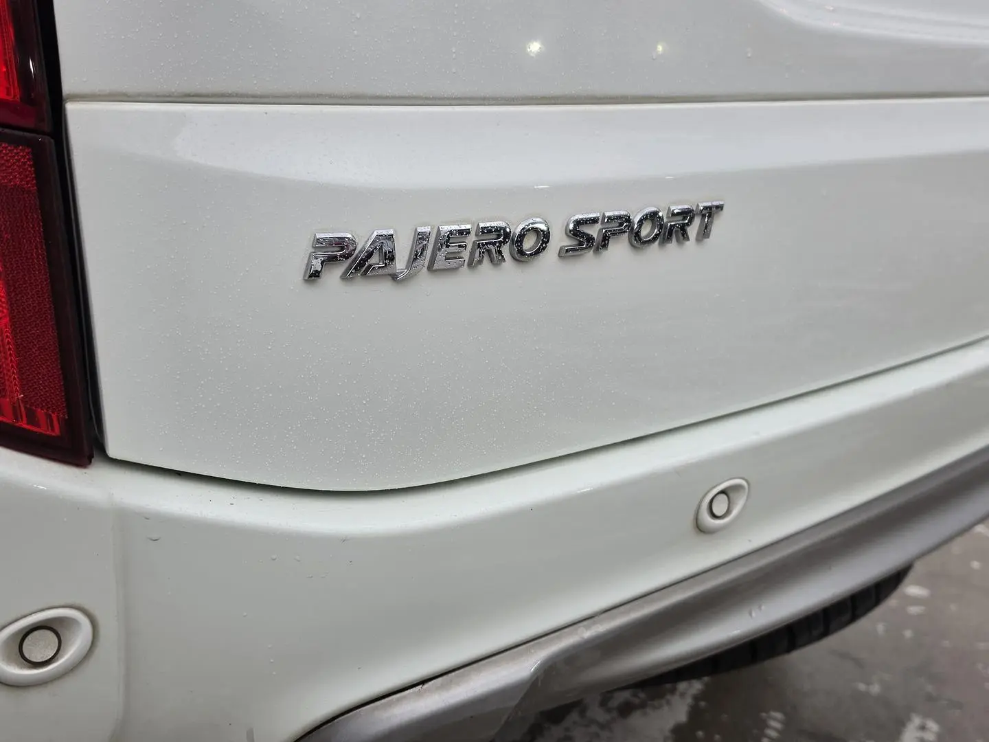 2017 Mitsubishi Pajero Sport Gallery Image 13