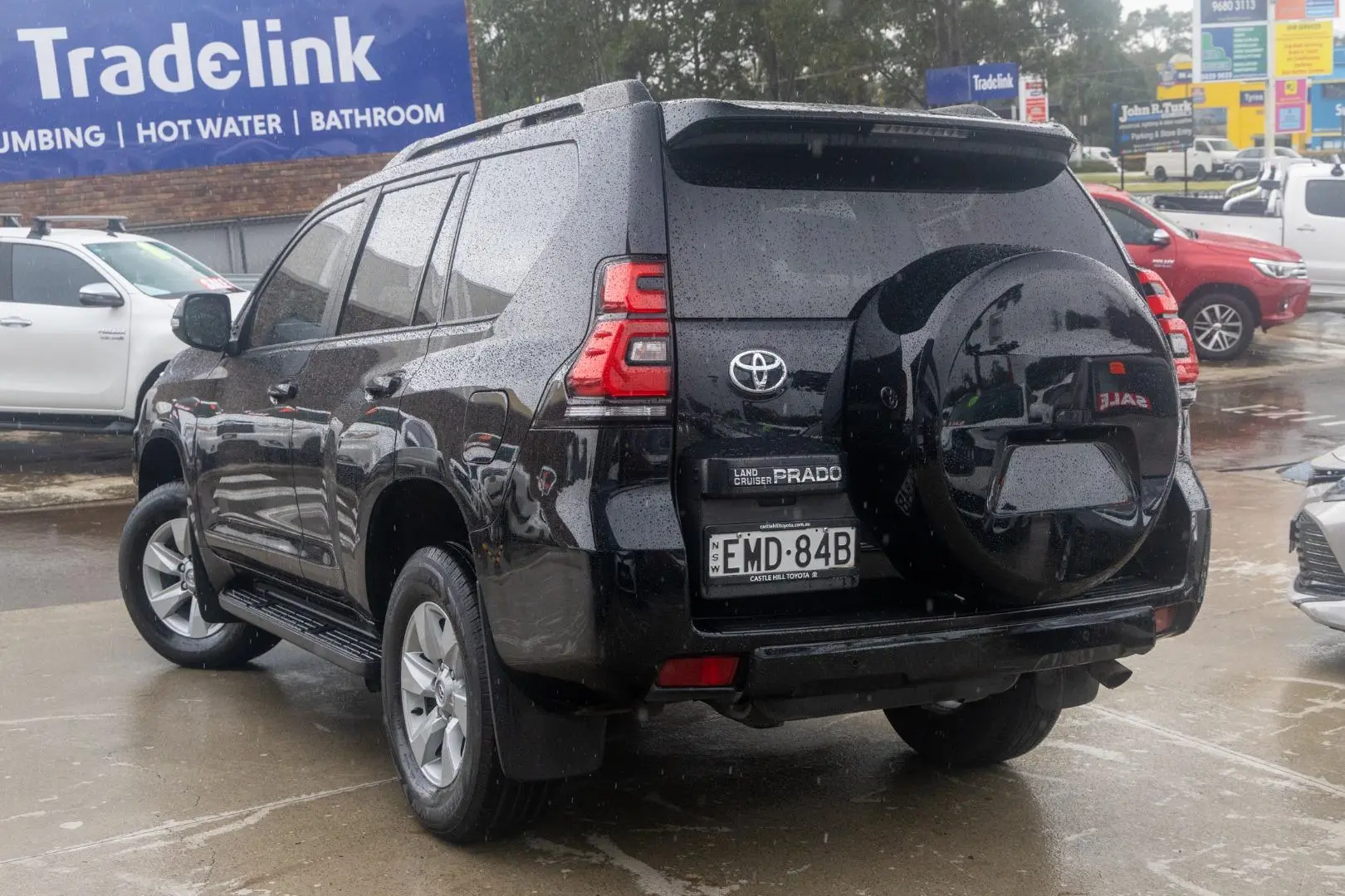 2021 Toyota Landcruiser Prado Gallery Image 2