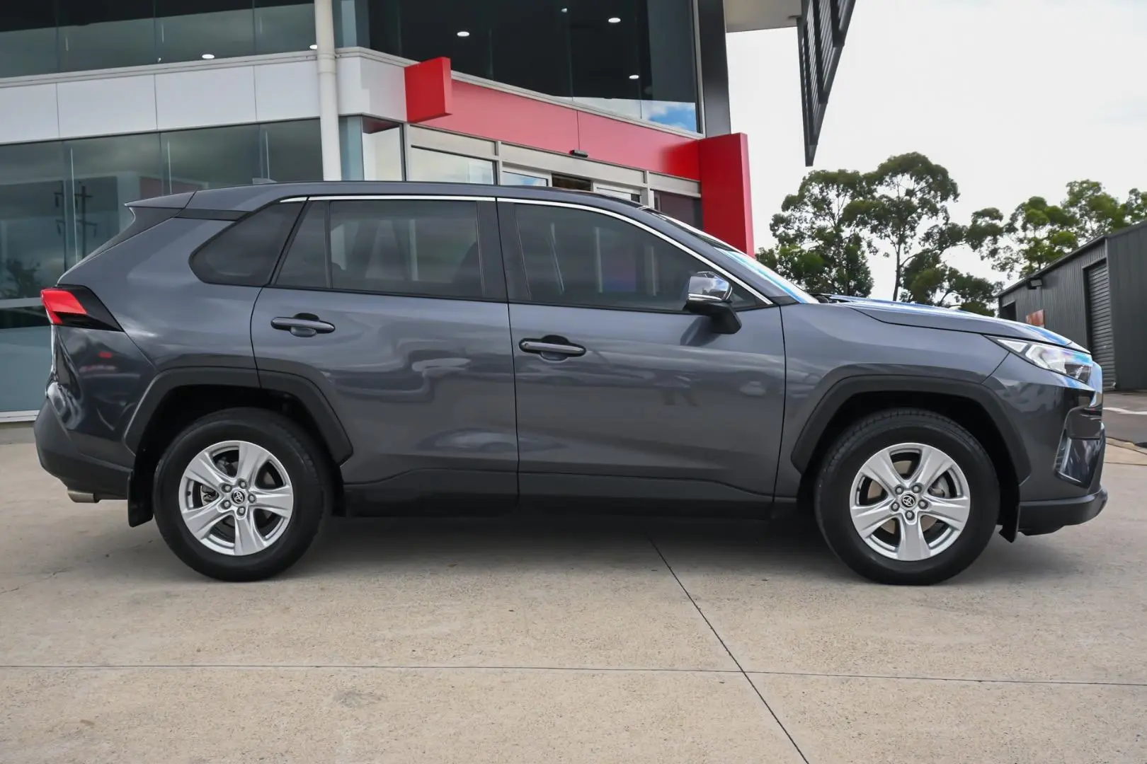 2021 Toyota RAV4 Gallery Image 3