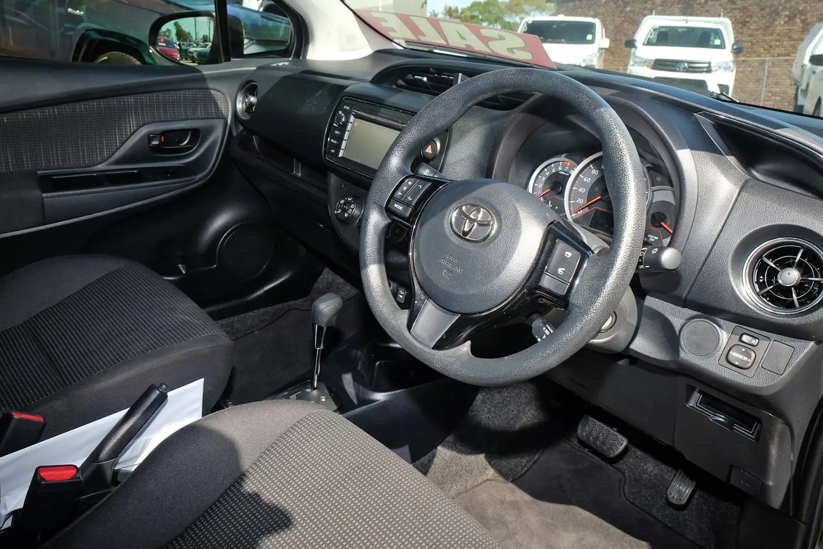 2018 Toyota Yaris Gallery Image 7