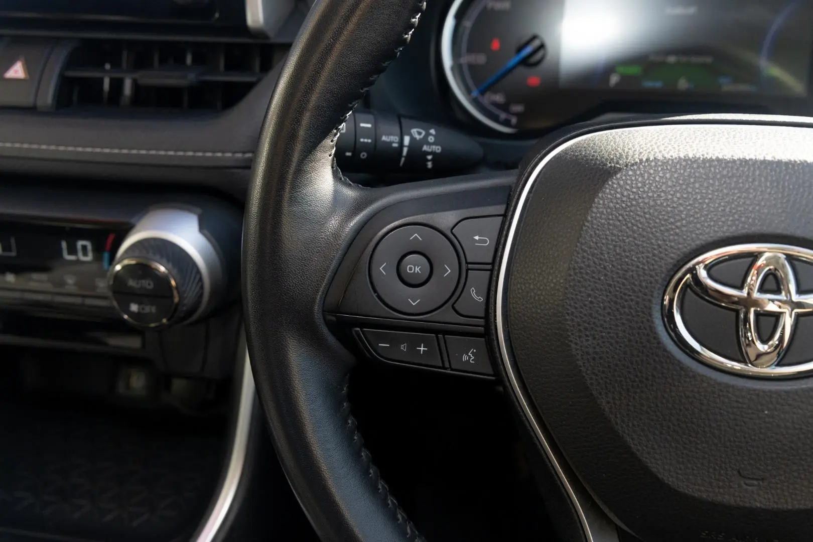 2023 Toyota RAV4 Gallery Image 11