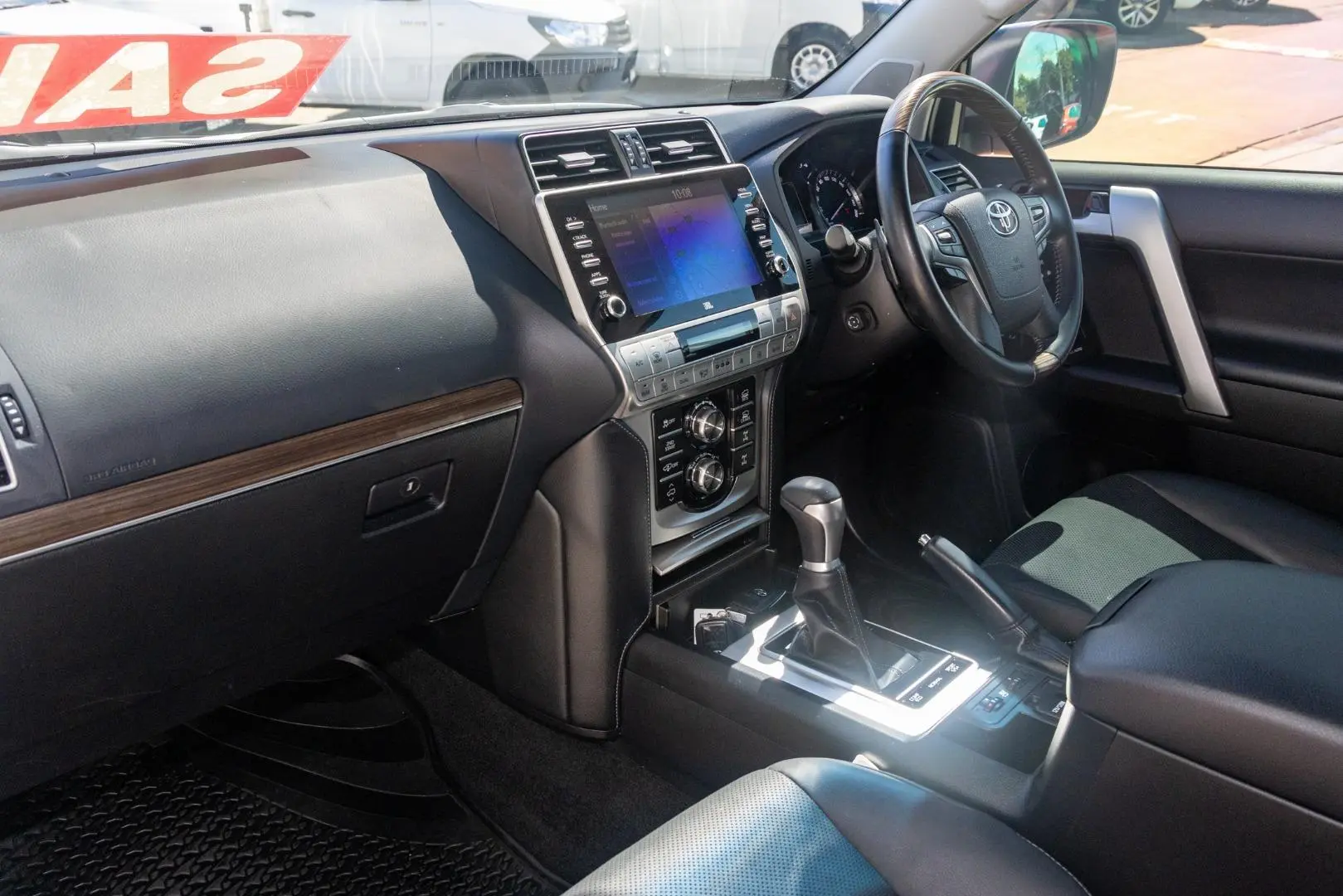 2020 Toyota Landcruiser Prado Gallery Image 8