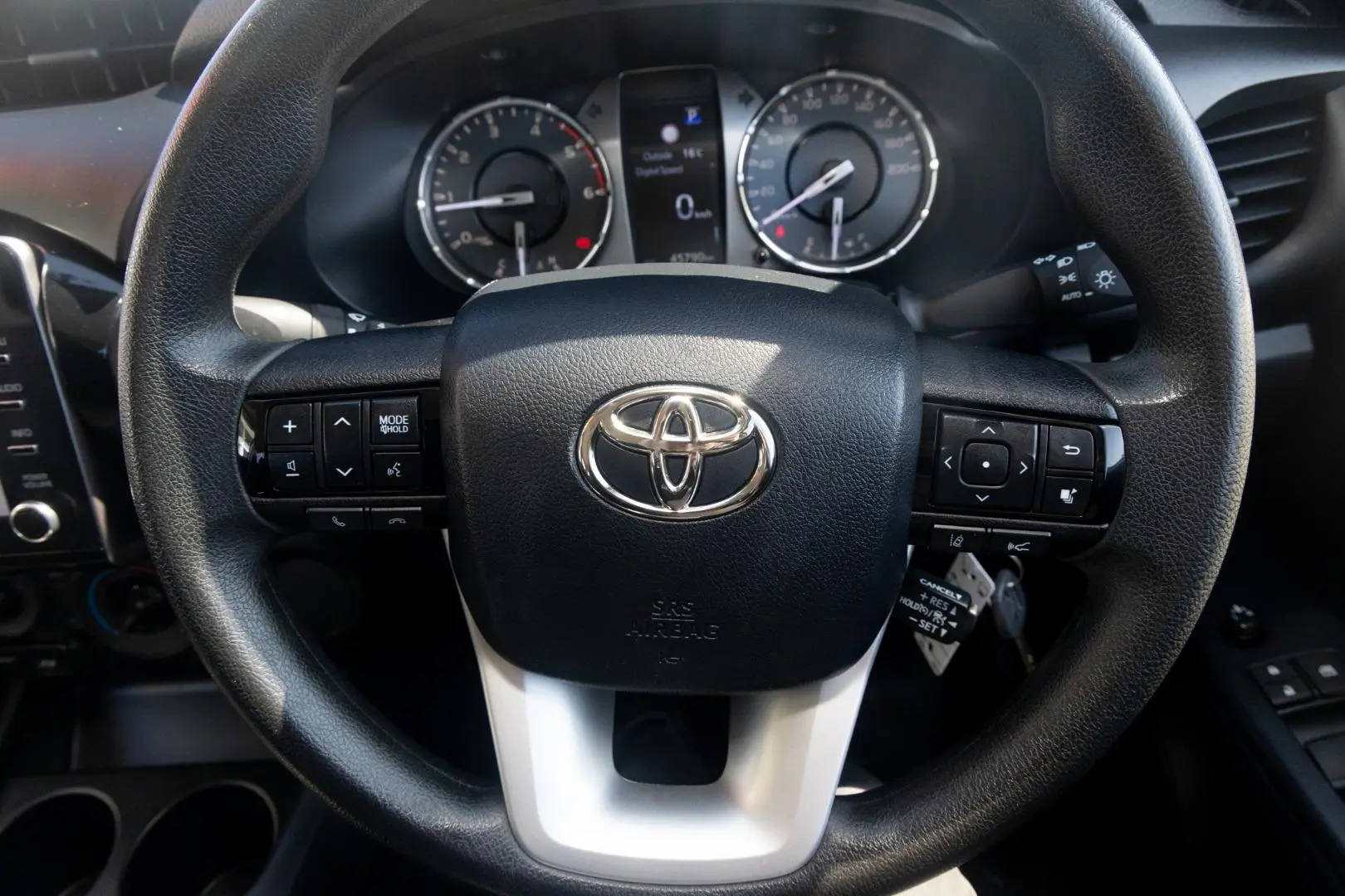 2024 Toyota Hilux Gallery Image 10