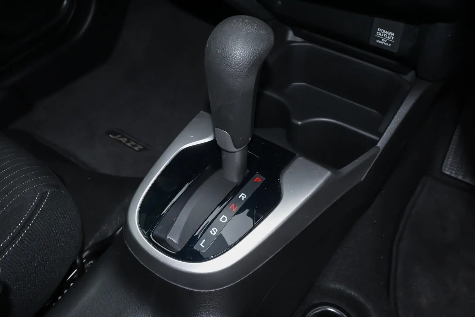 2017 Honda Jazz Gallery Image 14