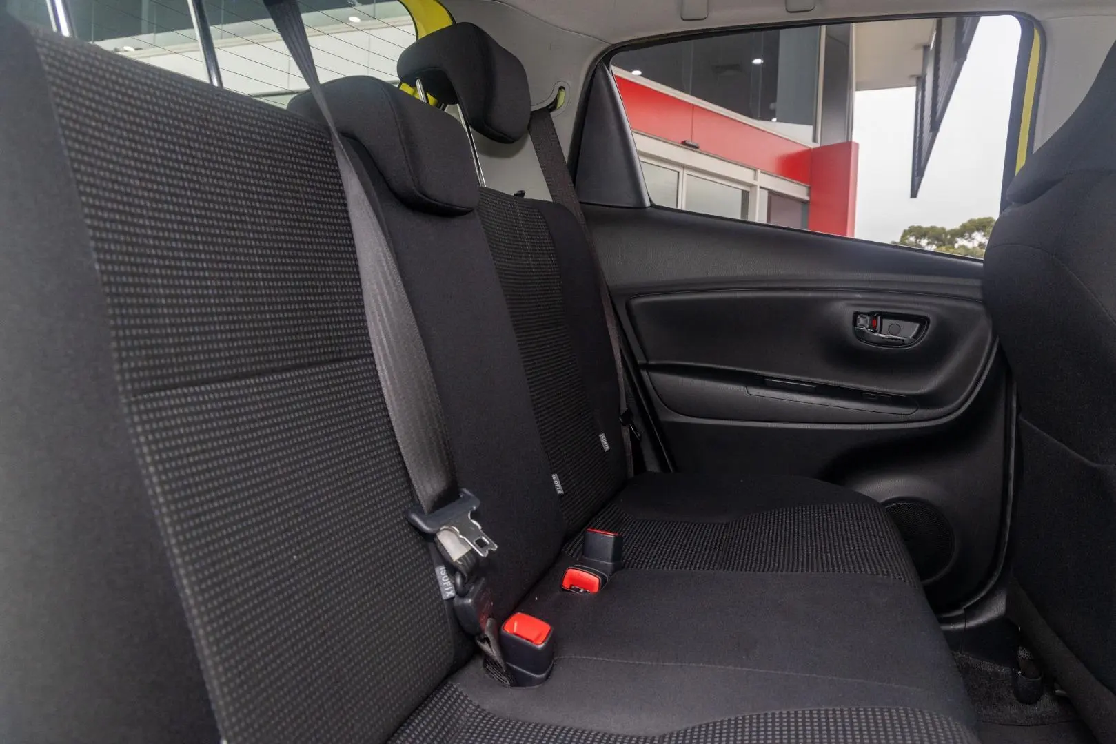 2017 Toyota Yaris Gallery Image 9