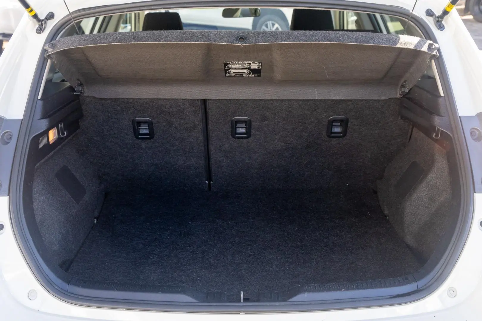 2017 Toyota Corolla Gallery Image 20
