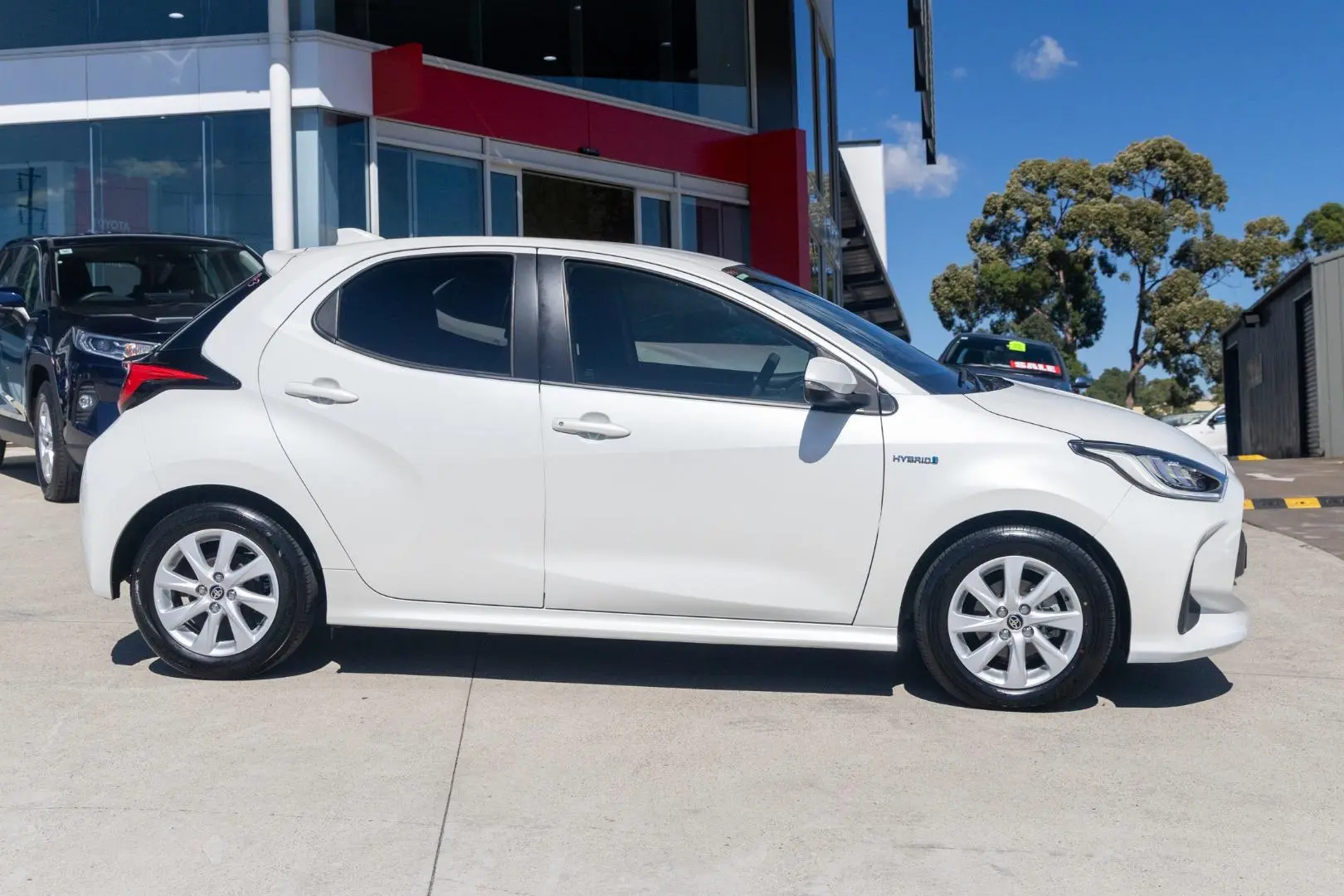 2020 Toyota Yaris Gallery Image 3