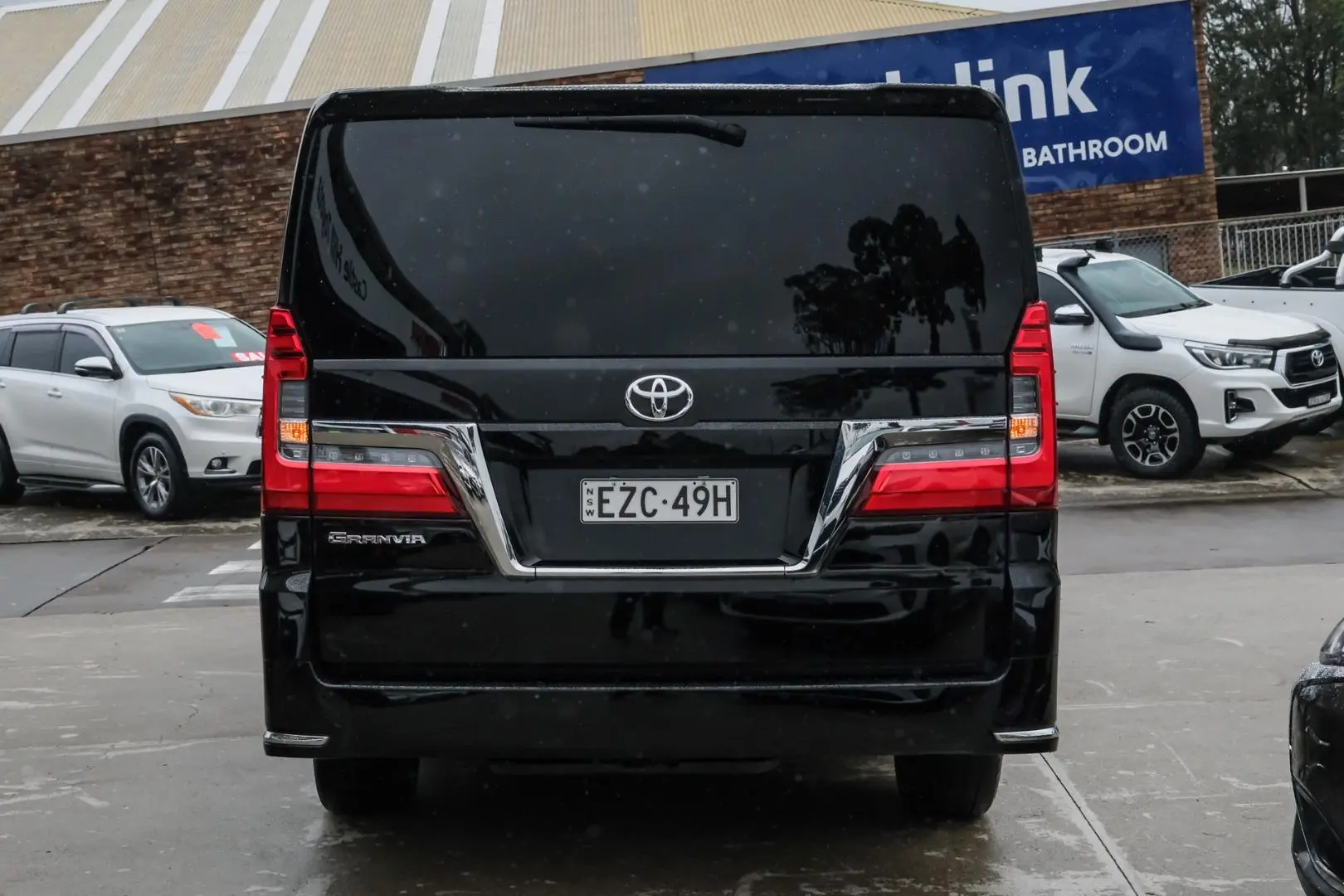 2023 Toyota Granvia Gallery Image 5
