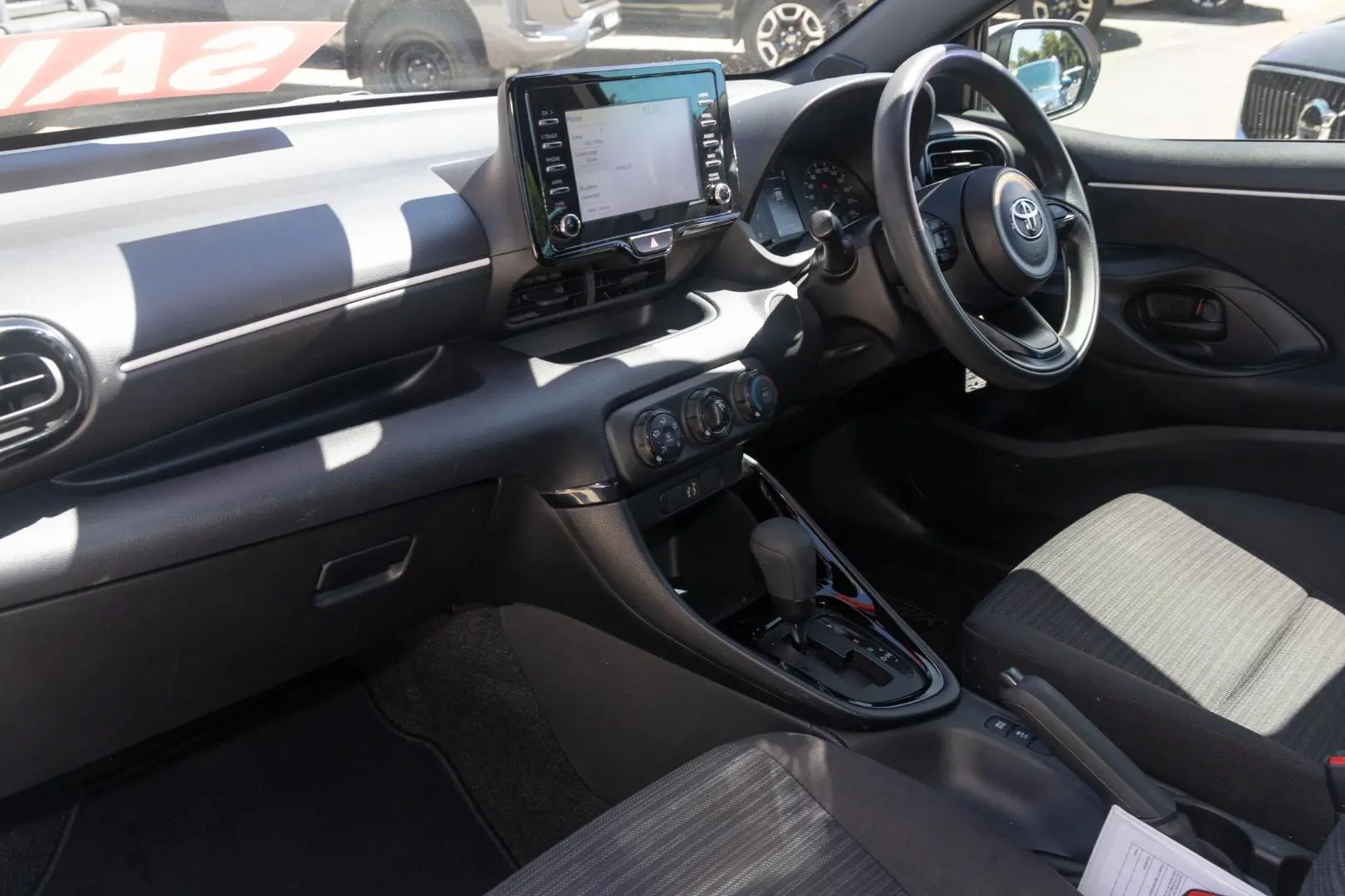 2023 Toyota Yaris Gallery Image 8