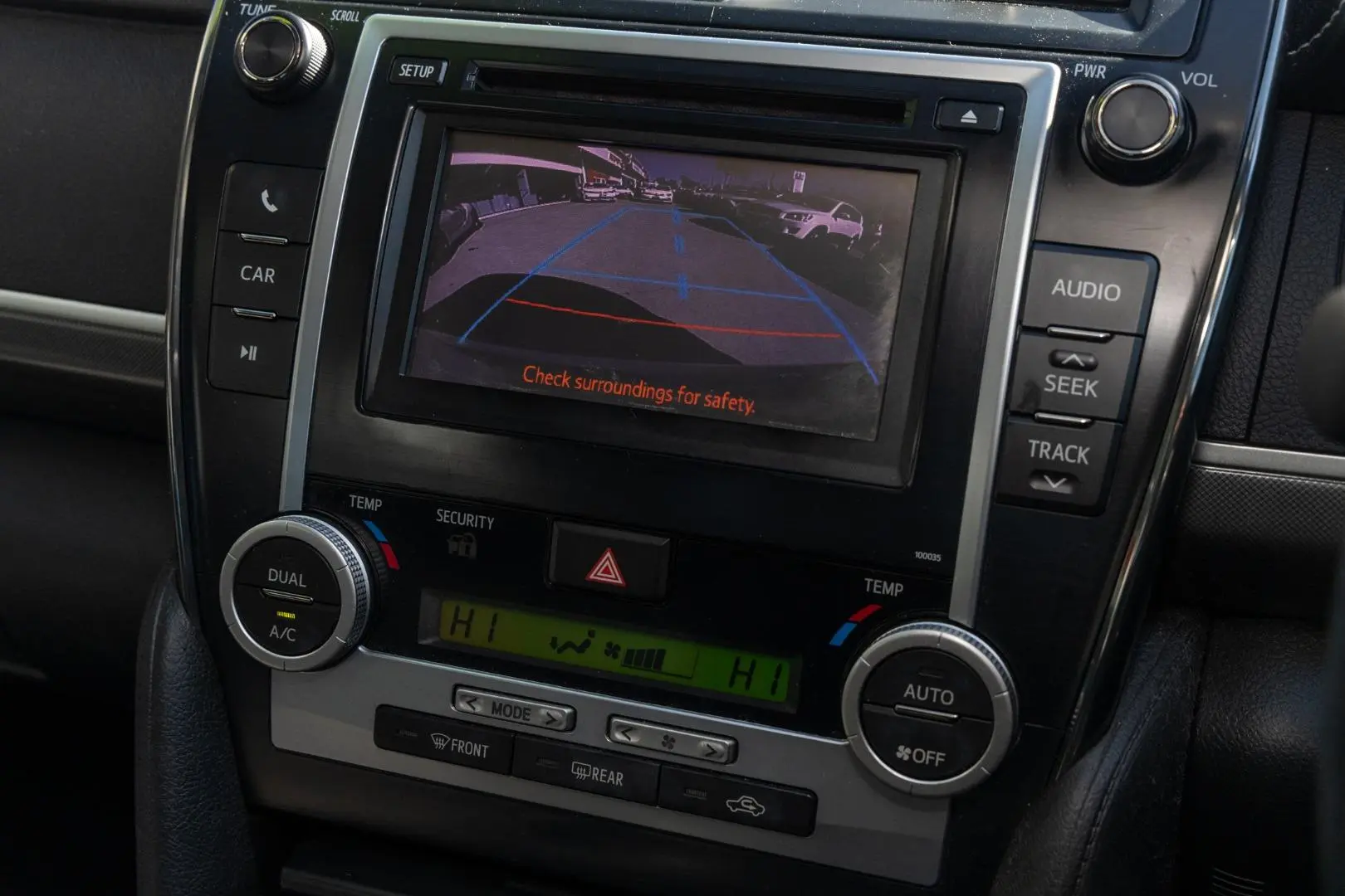 2012 Toyota Camry Gallery Image 15