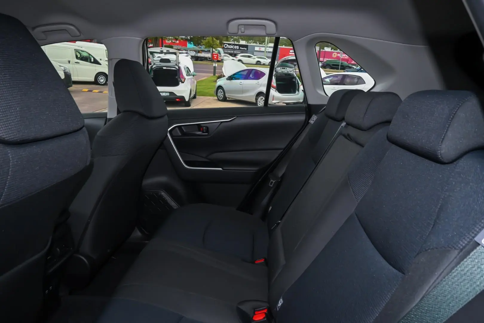 2021 Toyota RAV4 Gallery Image 9