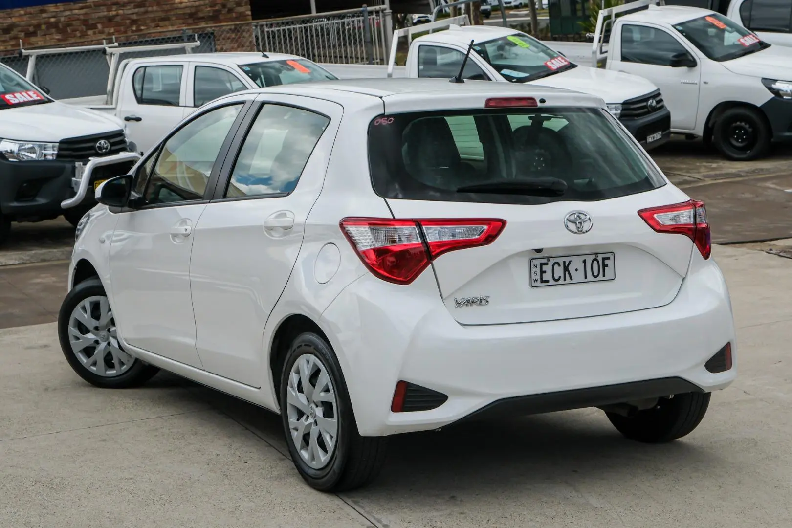 2019 Toyota Yaris Gallery Image 2