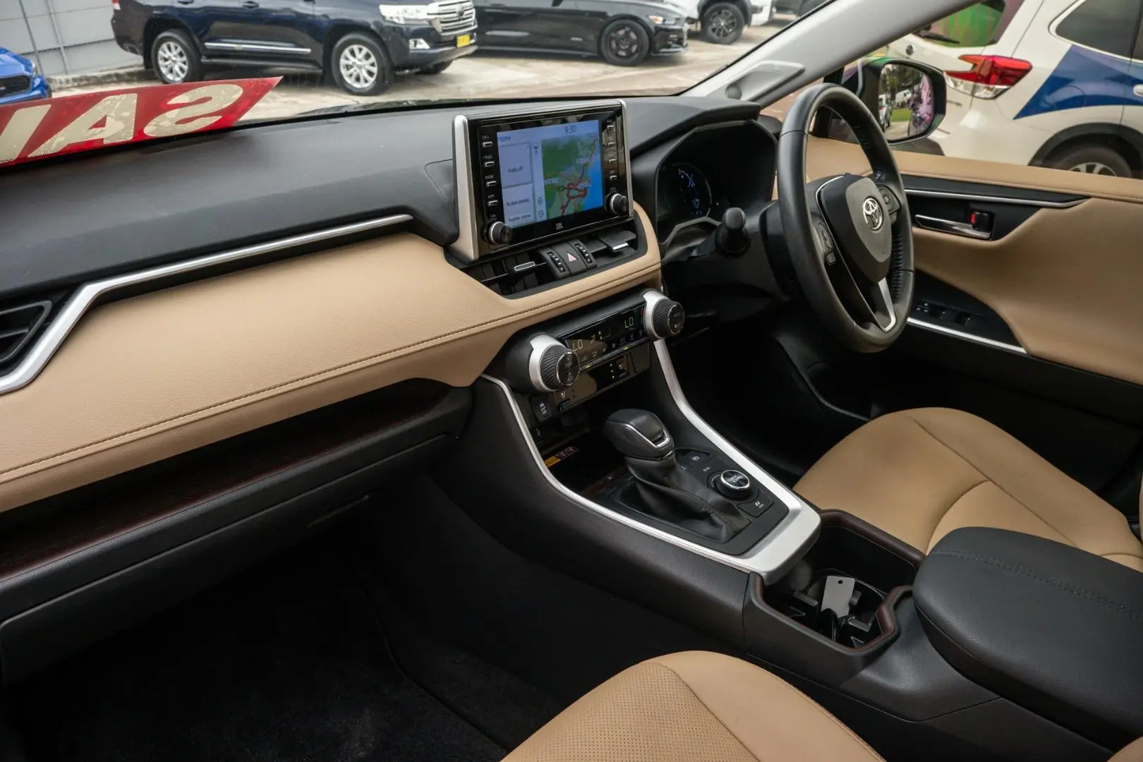 2022 Toyota RAV4 Gallery Image 8