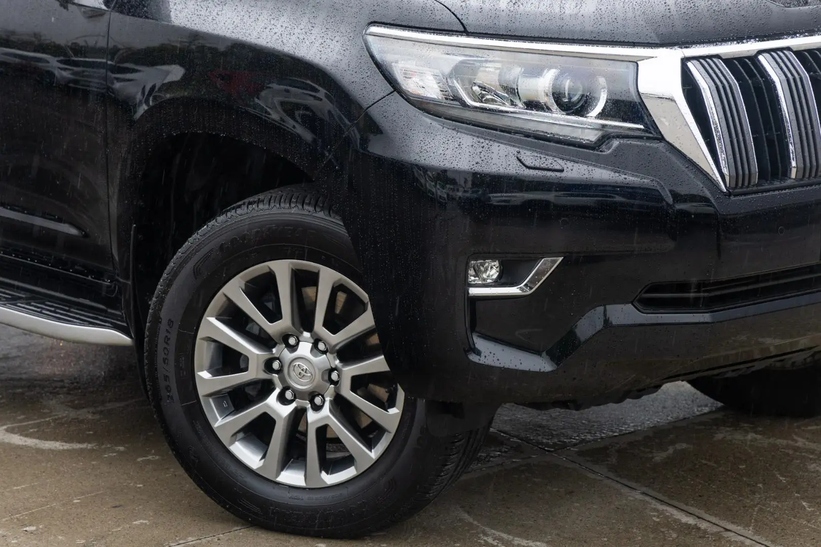 2019 Toyota Landcruiser Prado Gallery Image 6