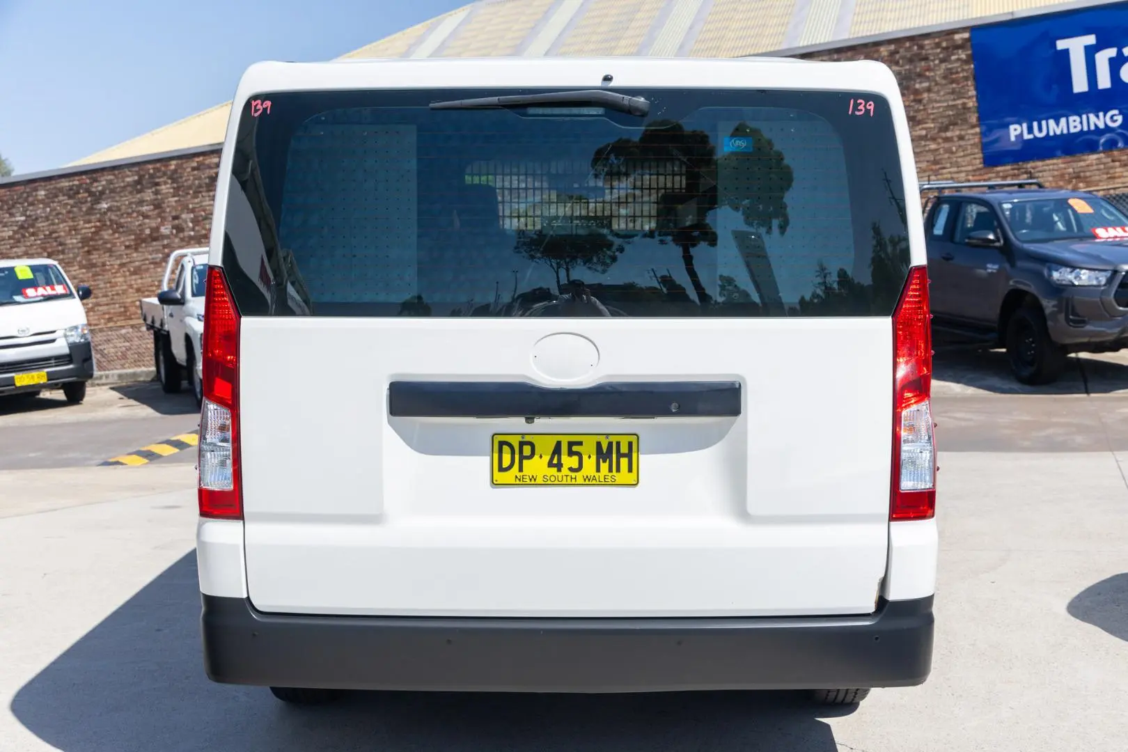 2020 Toyota Hiace Gallery Image 5