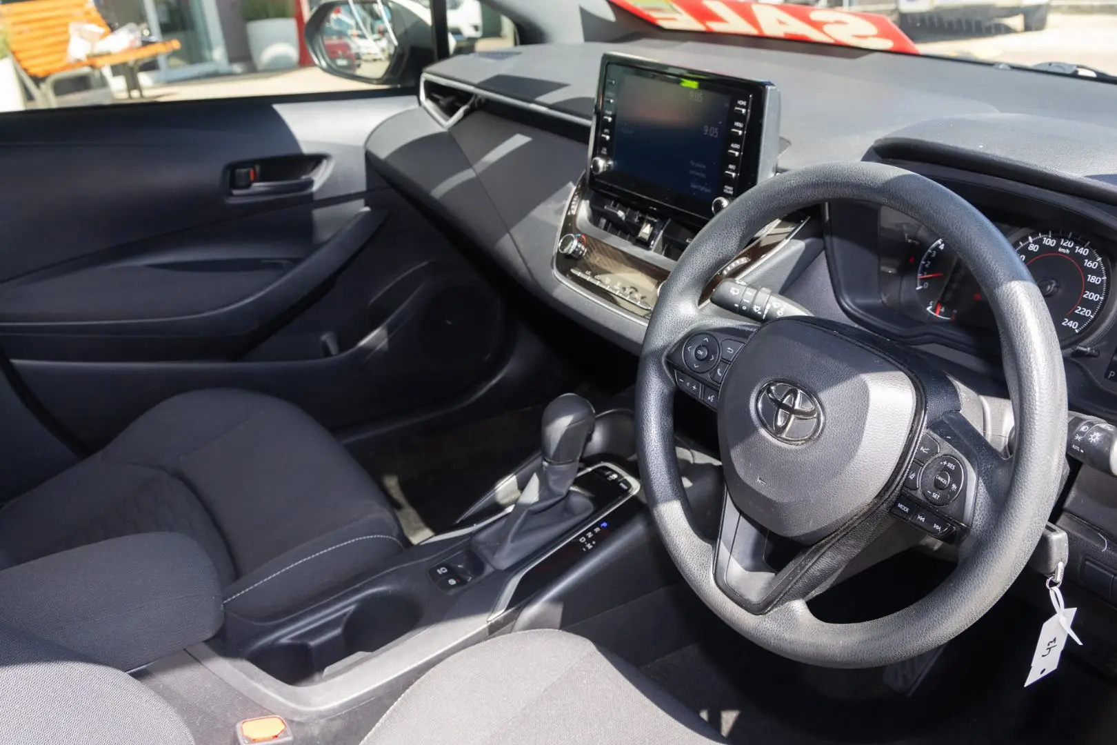 2019 Toyota Corolla Gallery Image 7