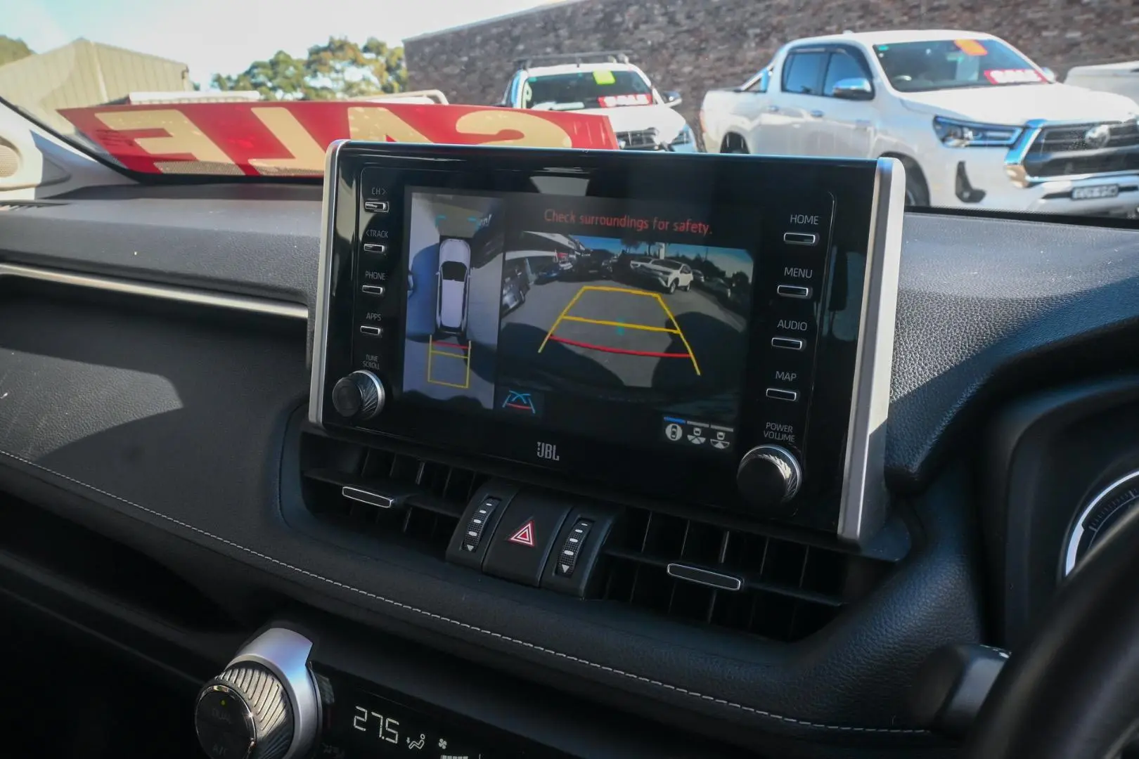2019 Toyota RAV4 Gallery Image 16