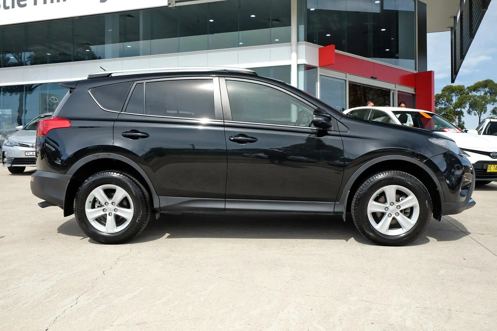 2014 Toyota RAV4 Image 3