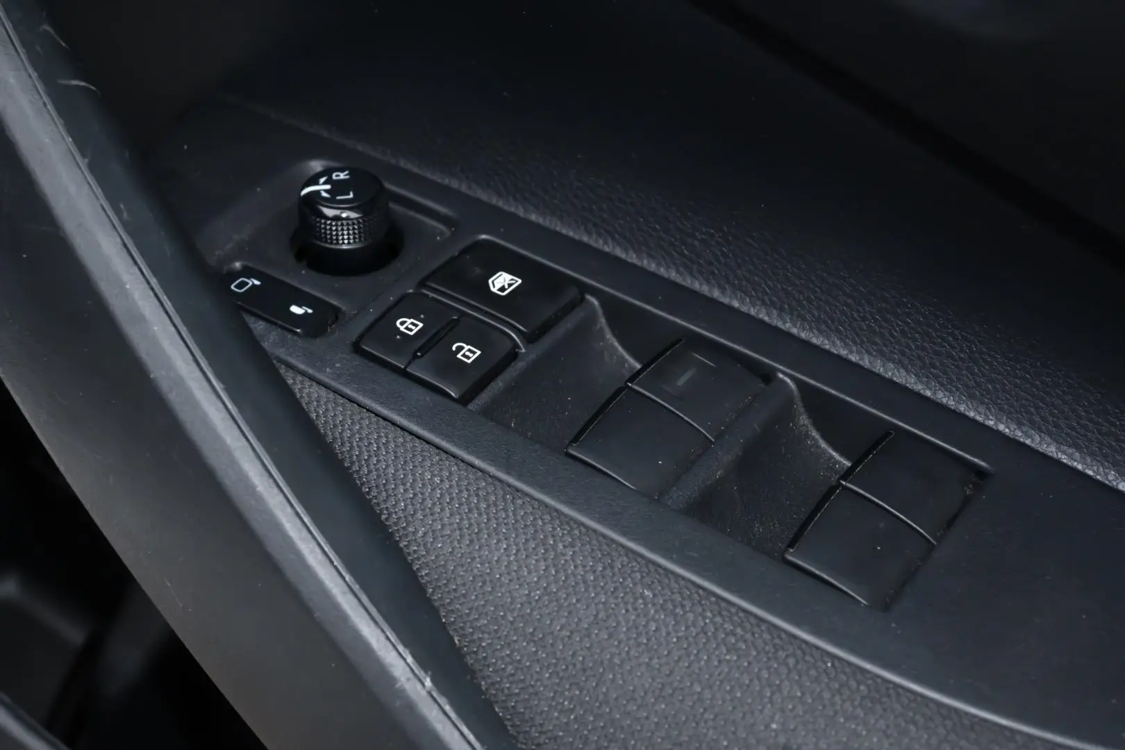 2020 Toyota Corolla Gallery Image 10