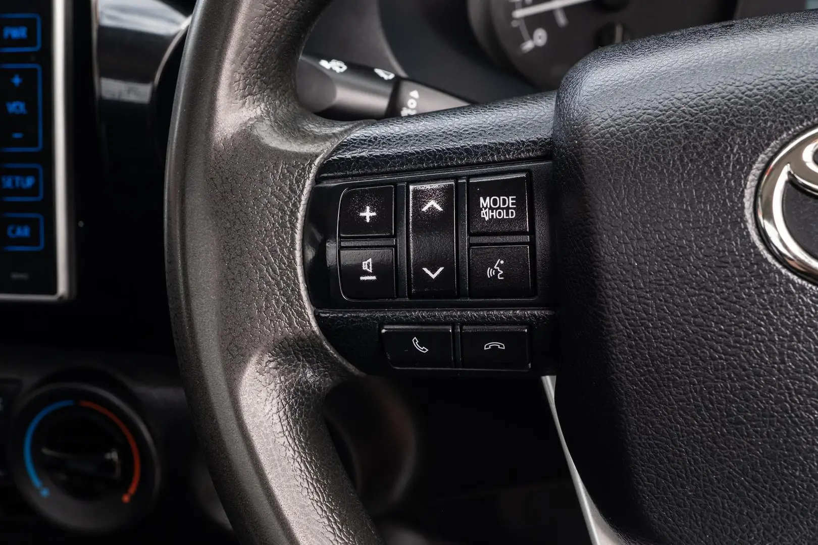 2018 Toyota Hilux Gallery Image 14