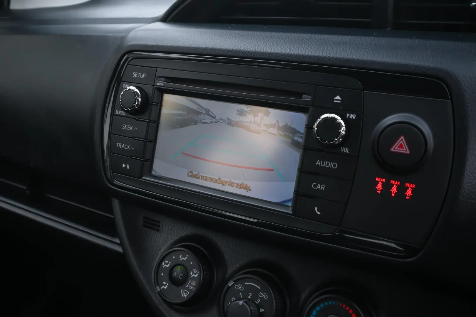 2019 Toyota Yaris Gallery Image 15