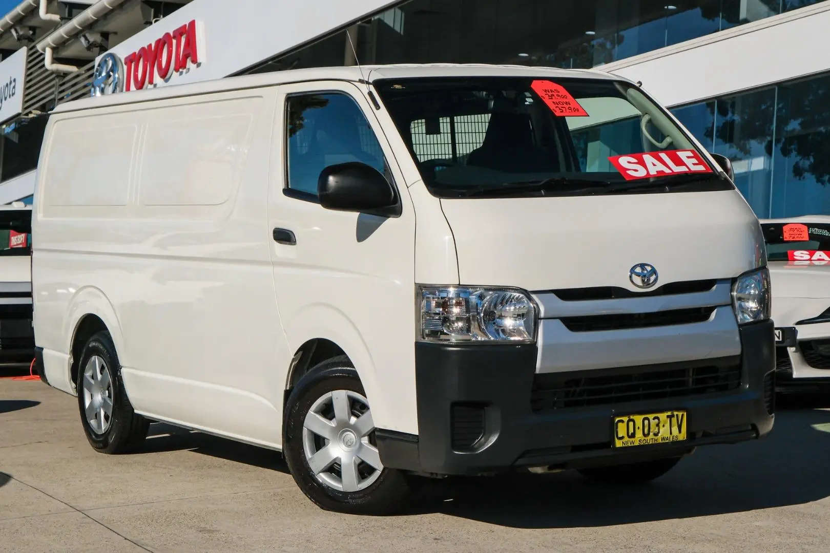 2018 Toyota Hiace Gallery Image 1