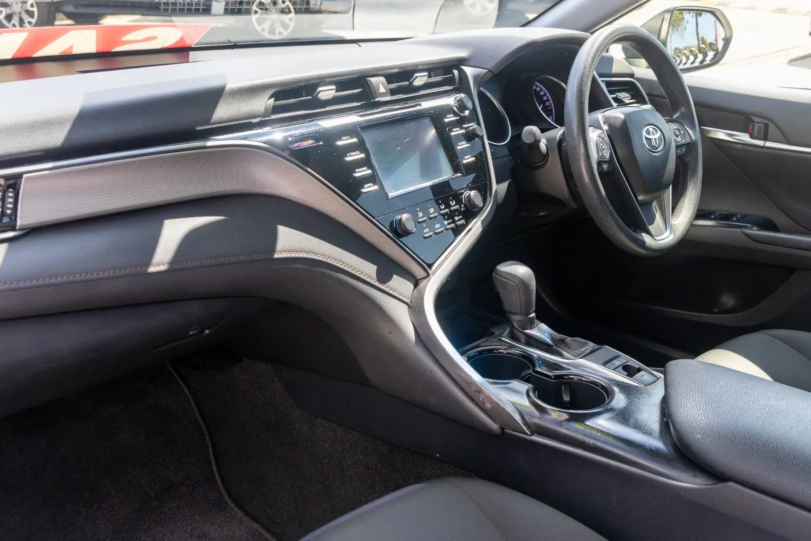 2021 Toyota Camry Gallery Image 7