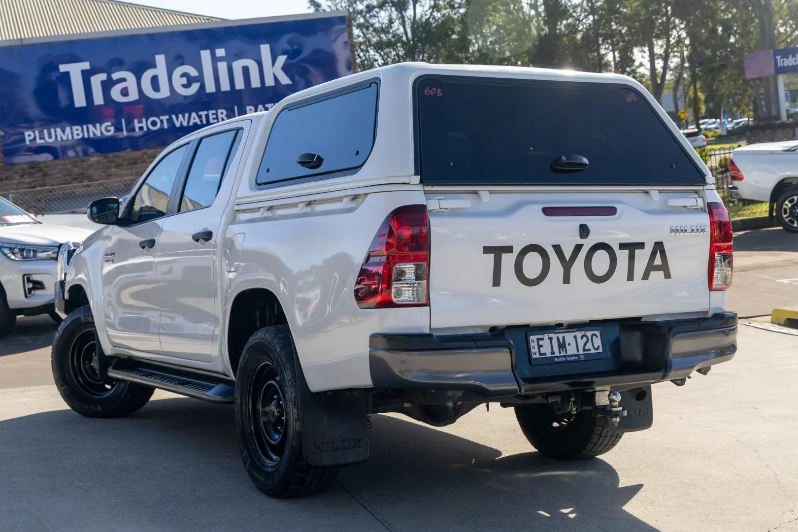 2020 Toyota Hilux Gallery Image 2