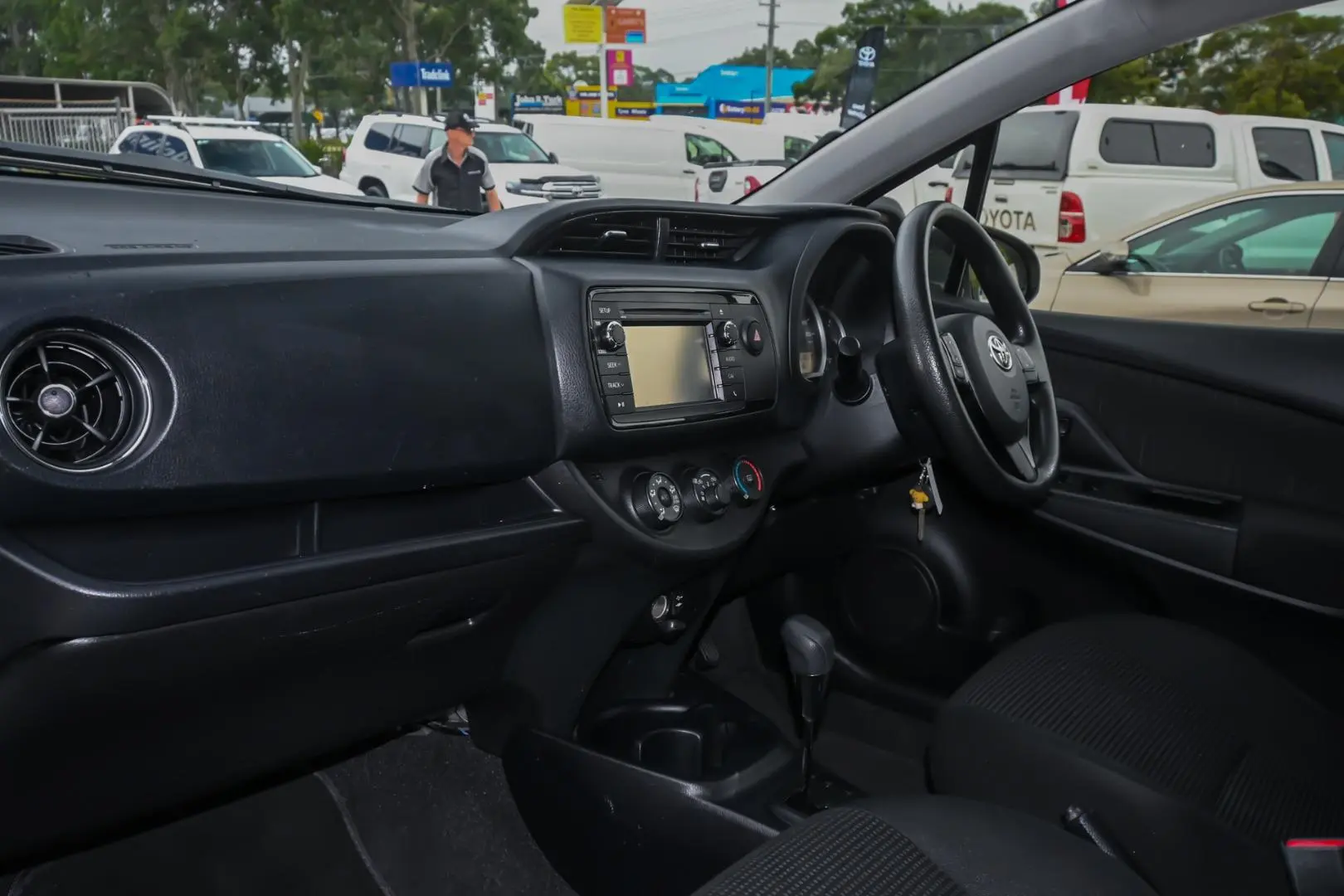 2019 Toyota Yaris Gallery Image 8