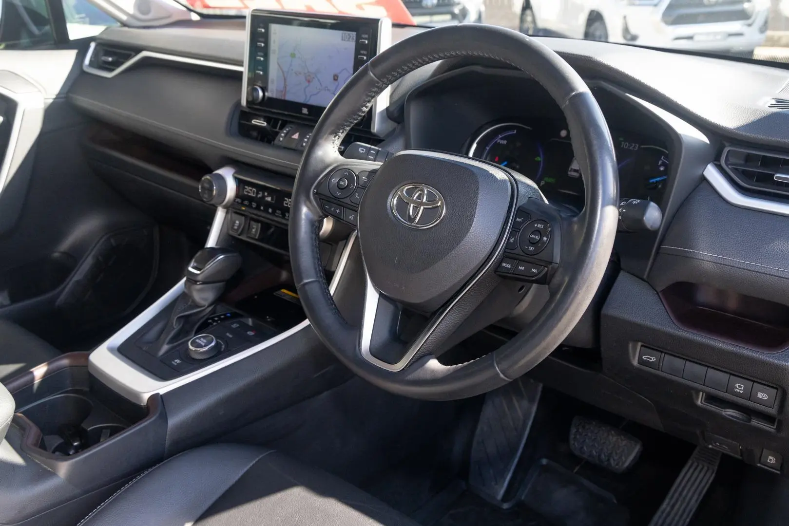 2019 Toyota RAV4 Gallery Image 7