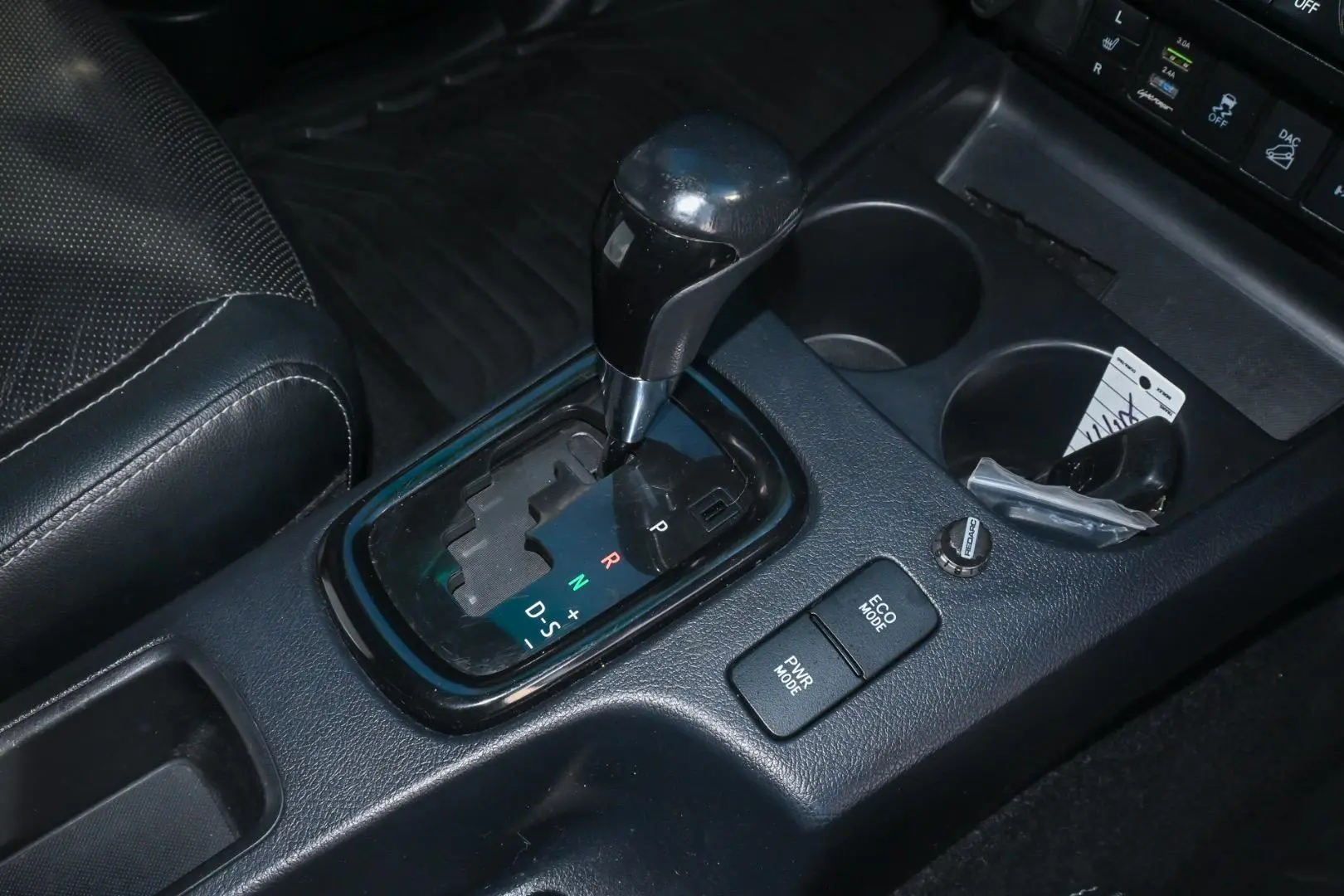 2018 Toyota Hilux Gallery Image 14